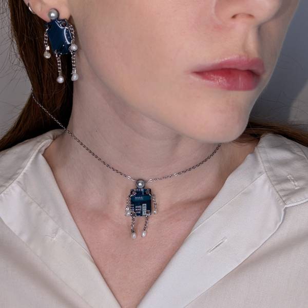 NEXUS NECKLACE - Image 2