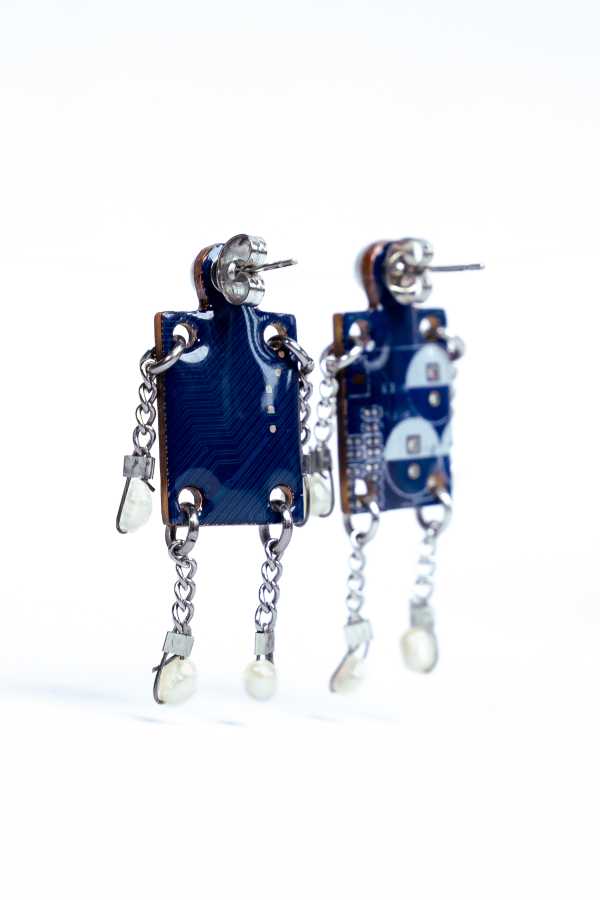 NEXUS EARRINGS - Image 6
