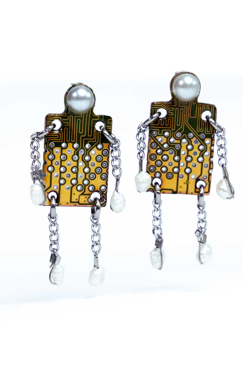 NEXUS EARRINGS