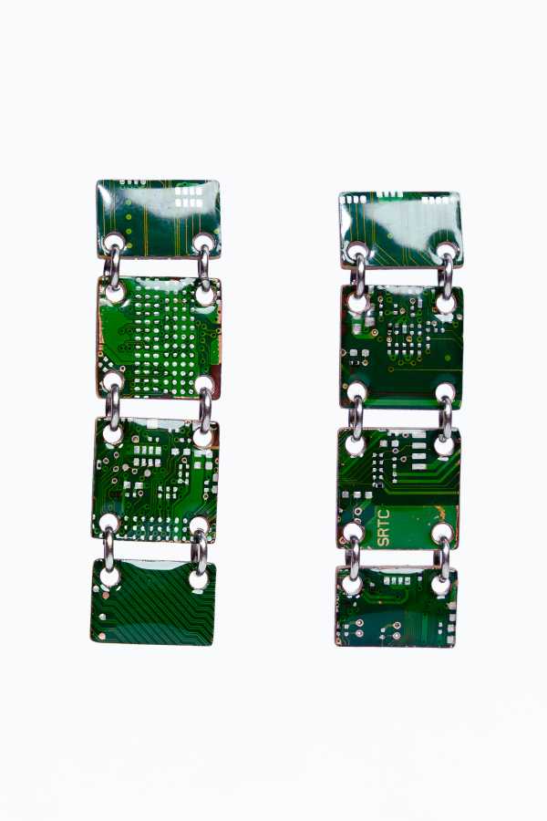 GRID EARRINGS - Image 5