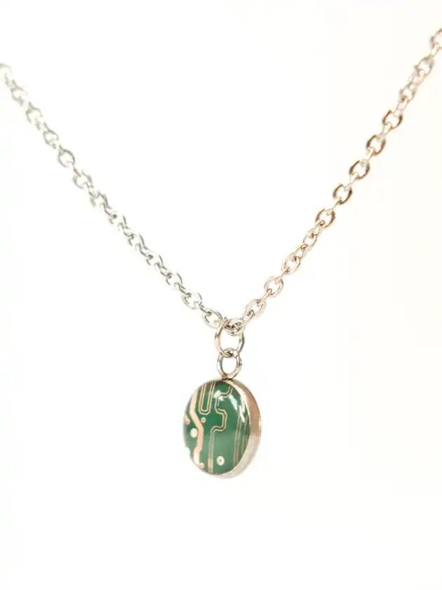 DIGITAL DOT NECKLACE