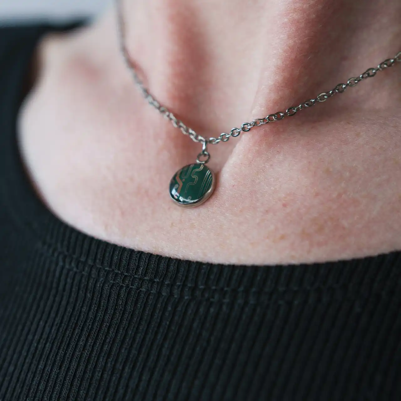 DIGITAL DOT NECKLACE - Image 5